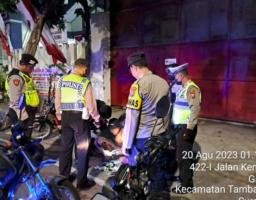 Polsek Tambaksari Patroli Gabungan Rayon 1 Guna Antisipasi Pelaku Kriminalitas