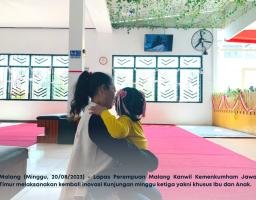 Suasana Haru Selimuti Kunjungan Ibu dan Anak di Lapas Perempuan Malang