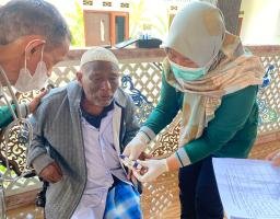 HUT RI ke – 78 Polresta Malang Kota Bersama Komunitas Anak Bangsa Gelar Aksi Kemanusiaan