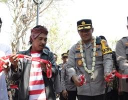 Kapolres Sampang AKBP Siswantoro Resmikan Kampung Bebas Narkoba Di Desa Pacanggaan Pangarengan