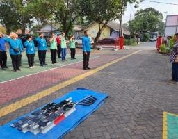 Musnahkan Barang Bukti Puluhan Handphone Hasil Sidak Selama Tujun Bulan