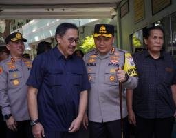 Pembukaan Pintu Gerbang SMK 2 Prapanca Di Iringi Senyum Lebar Para Pelajar