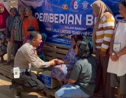 Bakti Kesehatan dan Bantuan Sosial Mewarnai Hari Lalu Lintas Bhayangkara ke-68 dan Operasi Zebra Semeru 2023 di Nganjuk