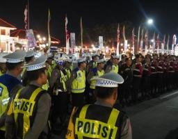 DiRazia, Dua Pemuda Nekat Loncat Karena Bawa Narkoba