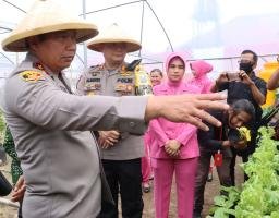 Kapolda Jatim Resmikan Kebun Ketahanan Pangan di Polres Blitar