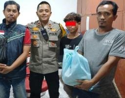 Rusak Pintu Toko, Pencuri ini Malah Dikasih Sembako Polsek Tambaksari