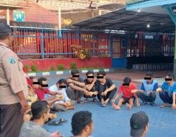 Pembinaan Kepramukaan, Kali Ini WBP Lapas Sidoarjo Diajarkan Tentang Nilai Cinta Tanah Air