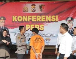 Polres Nganjuk Amankan Penusuk Warga Sugihwaras, Pelaku Ditangkap saat Ngamen
