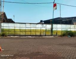 Gudang Osowilangun Diduga Jadi Tempat Penimbunan dan Pengolahan Minyak CPO Ilegal