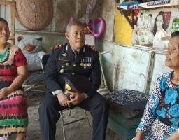 Kapolsek Kota Banyuwangi Peduli Janda Tua Lansia