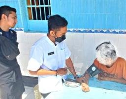 Pastikan Warga Binaan Sehat, Rutan Sampang Rutin Galakkan Trolling Kesehatan