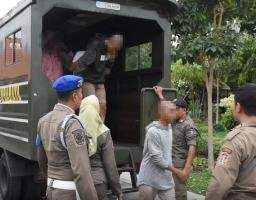 Ngene Iki Akibat Tawuran, Hukumane Ngerawat Wong Gendeng, Kapokmu Kapan Le !!