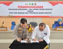 Tingkatkan Sinergitas Kapolres Nganjuk Tandatangani MoU dengan STKIP PGRI dan Pengadilan Agama