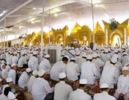 Ribuan Jamaah Majelis Dzikir Al-Khidmah di Sidoarjo Doakan Keselamatan Bangsa