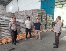 Polres Jember Siagakan Personel 24 Jam untuk Pengamanan Gudang Penyimpanan Logistik Pemilu 2024