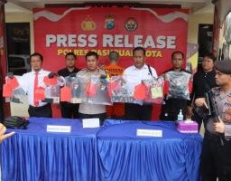 Polisi Berhasil Ungkap Misteri Meninggalnya Warga Sidoarjo di Grati, Tersangka Rekan Bisnis Korban