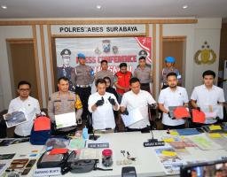 Polisi Berhasil Amankan Tersangka Pencurian Spesialis Pecah Kaca Mobil di Surabaya