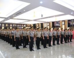 Penghujung Tahun, Polri Naikkan Pangkat 22 Pati dan 211 Kombes