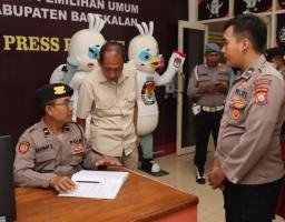 Gelar Patroli Malam di Obvit Pemilu, Polres Bangkalan Siagakan Personil 24 Jam