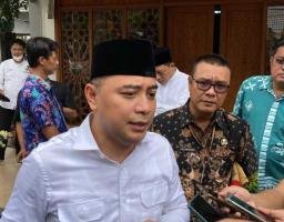 PETUGAS SATPOL PP DIDUGA DIANIAYA OKNUM BURUH SAAT BANTU WARGA, WALI KOTA ERI MINTA PELAKU DITANGKAP