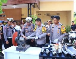 Polres Ngawi Musnahkan 176 Knalpot Brong Jelang Pergantian Tahun