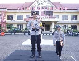 Polisi Terjunkan Ratusan Personel Gabungan, Perayaan Malam Tahun Baru 2024 di Situbondo Berlangsung Kondusif