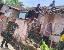 Bentuk Nyata Wujud Kepedulian Polsek Tegalampel Kepada Masyarakat Binaannya