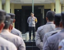 Polres Nganjuk Gelar Apel Kesiapan Pengamanan Kampanye Capres, Kapolres : Jangan Ada Kesalahan dan Jaga Netralitas