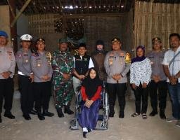 Polres Ngawi Bersama Baznas Bedah Rumah Karangjati