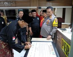 Polres Tanjungperak Gelar Cangkrukan Kamtibmas