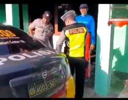 Bhabinkamtibmas Polsek Nganjuk Kota Salurkan Bantuan Sembako kepada Warga ODGJ