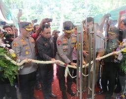 Kapolda Jatim Resmikan Gedung Meteor dan Polsubsektor Kedopok Polres Probolinggo Kota