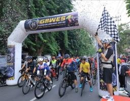 Peringati Hari Bhakti Imigrasi, Kakanwil Pimpin Gowes 74 Km