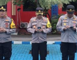 Personel Polres Bangkalan Lantunkan Asmaul Husna