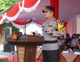 Kapolres Nganjuk Pimpin Apel Pergeseran Pasukan Personel
