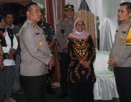 Kunjungi Anggota Pam TPS, Kapolres Nganjuk Pastikan Semua Siap