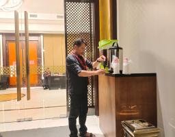 Dua Hari M.Yunus Wahyudi Berikan Bantuan Makan dan Minum Tamu Undangan KPU Doc.Hari purnomo