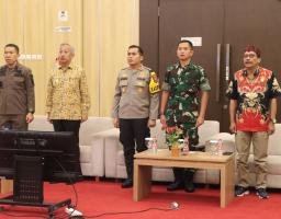 Kapolres Nganjuk Hadir di Rapat Pleno Guna Pastikan Pelaksanaan Proses Penghitungan Suara Tingkat Kabupaten Aman