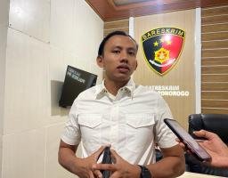 Polres Ponorogo Amankan 6 Pemuda Konvoi Bersajam yang Viral di Medsos
