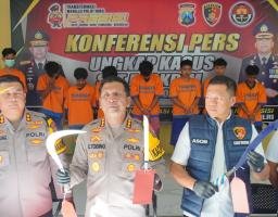 Polresta Sidoarjo Berhasil Amankan 10 Orang Anggota Gangster Konvoi Bersajam