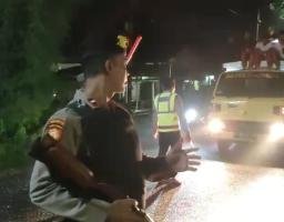 Polisi Tertibkan Sound Horeg Jelang Sahur di Paseban Jember