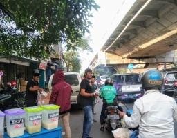 Ramadhan Berkah Komunitas Selatan Keras Menuju Jalur Surga Merayu Tuhan Gelar Acara Bagi Bagi Ta’jil