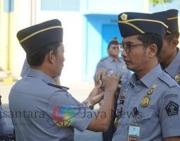 Kadiv Keimigrasian Pimpin Apel Penyematan Kenaikan Pangkat dan Penguatan di Imigrasi Kediri