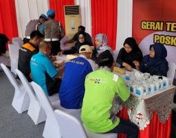 Polisi Cek Kesehatan dan Tes Urine Kru Bus Pastikan Mudik Aman