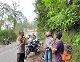 Kapolres Mojokerto Pantau Jalur Ekstrem Mojokerto - Batu di Operasi Ketupat Semeru 2024