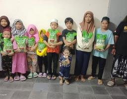 Peduli Sesama, Komunitas Joker Bagi-bagi Beras