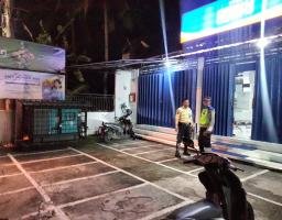 Berikan Rasa Aman Blue Light Patrol Polsek Mengwi Sambangi Mesin ATM
