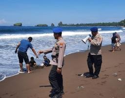 Libur Lebaran Idul Fitri Polres Jember Maksimalkan Pengamanan Wisata Pantai