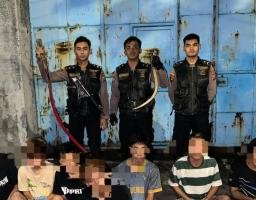 Polrestabes Surabaya Berhasil Amankan 7 Remaja Gangster yang Resahkan Warga