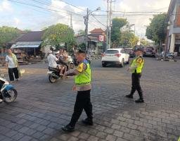 Berikan Pelayanan Kepada Masyarakat Kapolsek Mengwi Gelar Personilnya